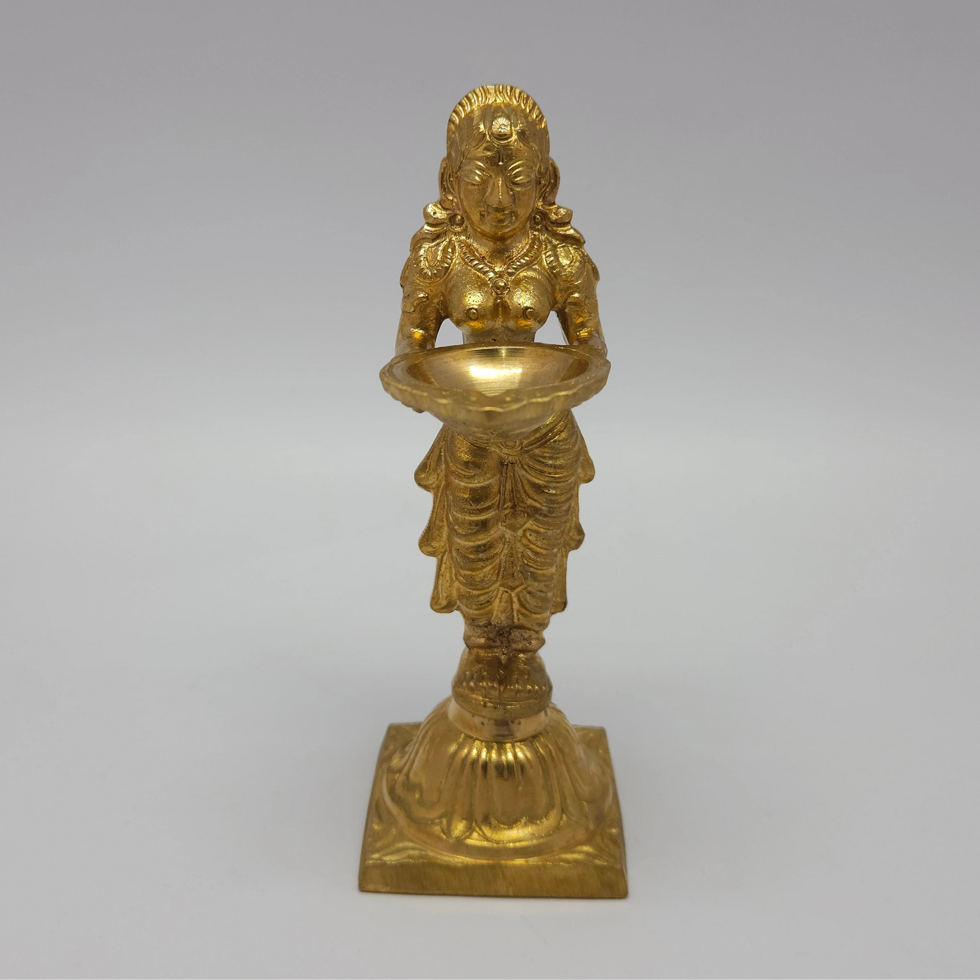 Sri Swaminathan and Co premium brass Deepalakshmi Pavai Vilakku oil lamp small 16cm variant front straight profile view featuring clean classic shoulder layout
