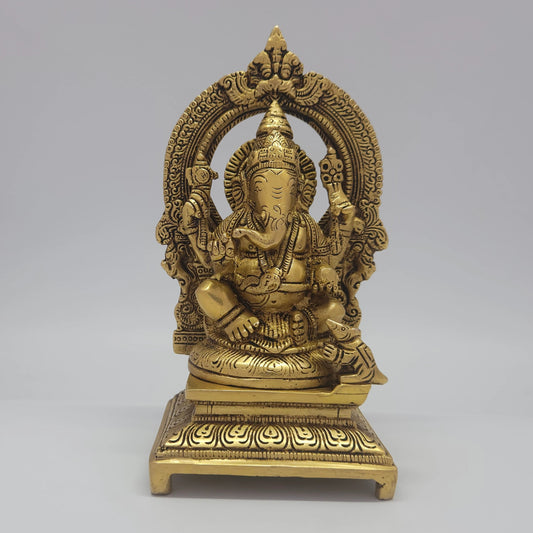 Sri Swaminathan and Co premium solid brass seated Lord Heramba Ganesha statue with prabhavali arch halo heritage antique finish 1.450kg weight 18cm height front straight view