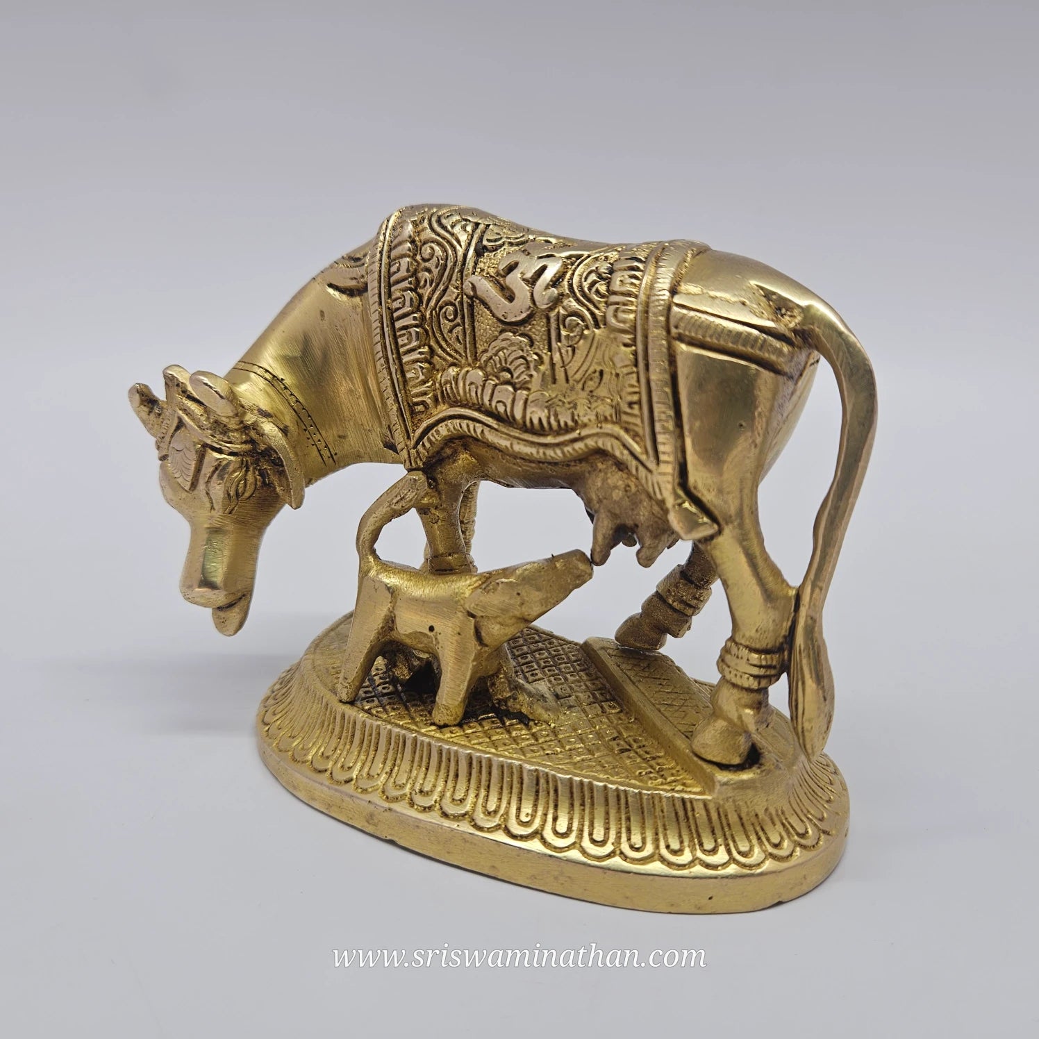 Vastu Kamadhenu cow and calf brass statue for wealth and harmony