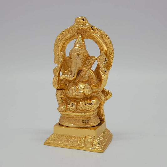 Vigneshwara Vinayagar Gold Idol Left Angle Chaturbhuja Four Arms Gifting Ganesh Chaturthi